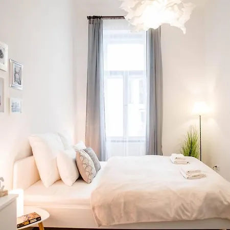 Apartament Comfy, Renewed 3 Bedroom In Center Budapeszt