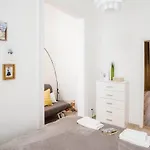 Comfy, Renewed 3 Bedroom In Center Apartamento