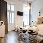 Apartamento Comfy, Renewed 3 Bedroom In Center Budapest